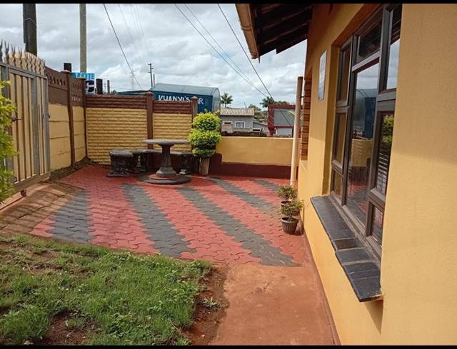 3 BEDROOM HOUSE FOR SALE IN UMHLATHUZE